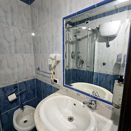 Check In Rom