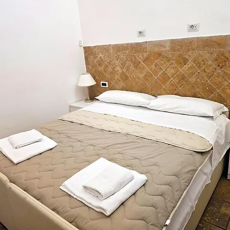 Pensionat Check In 3*
